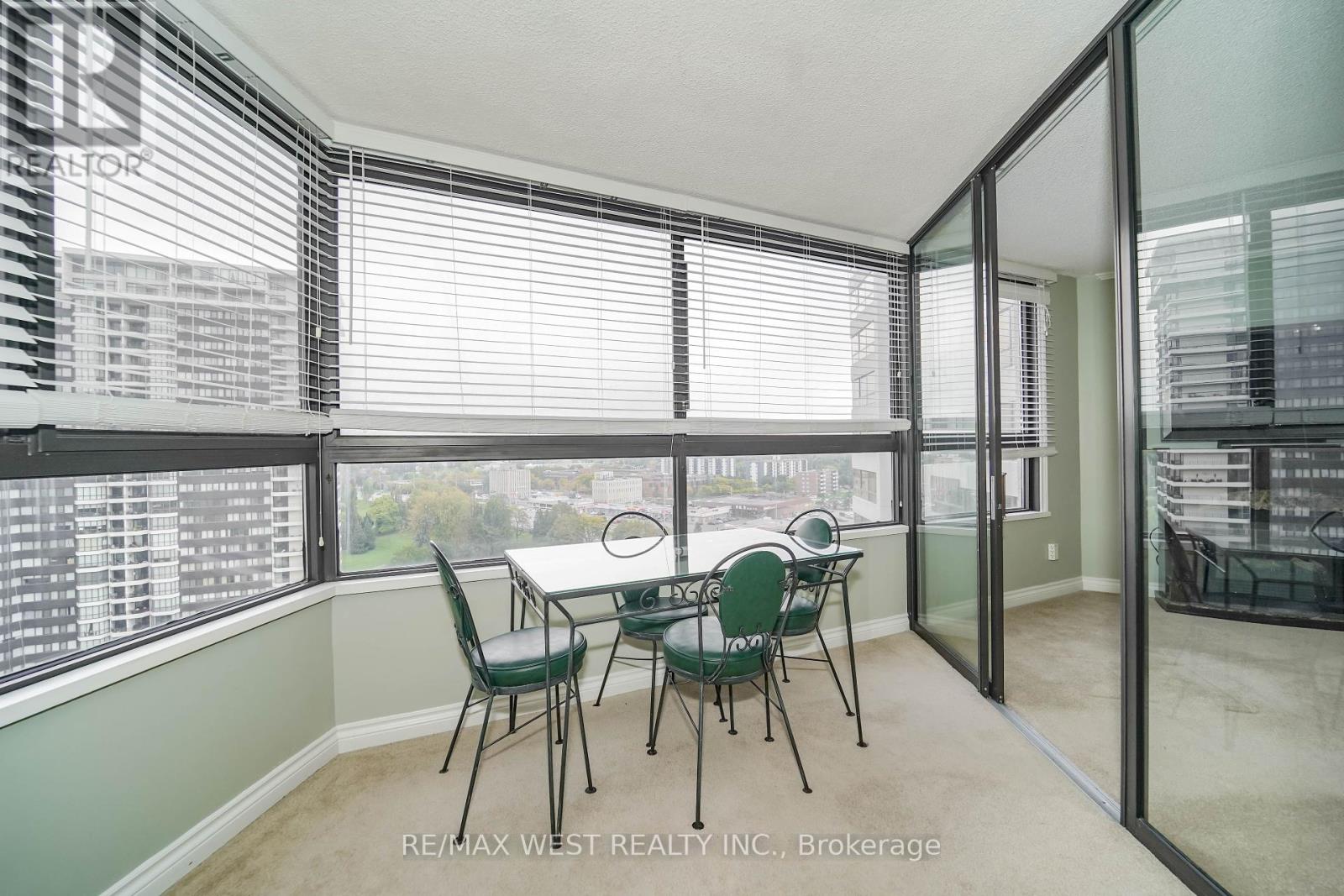 1709 - 1300 Bloor Street, Mississauga, Ontario  L4Y 3Z2 - Photo 6 - W12464202