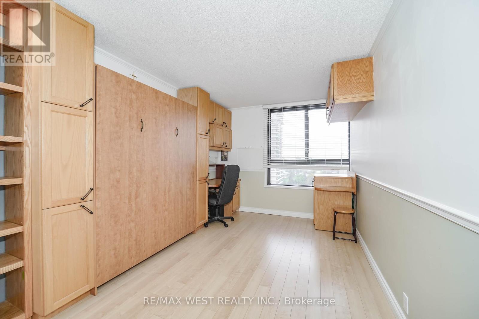 1709 - 1300 Bloor Street, Mississauga, Ontario  L4Y 3Z2 - Photo 9 - W12464202