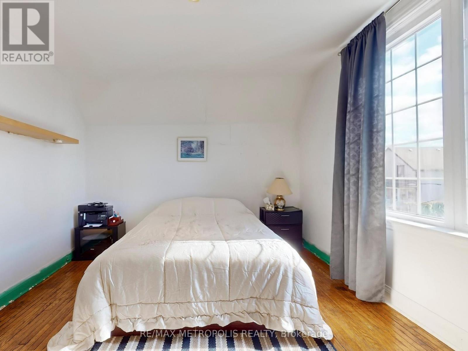 28 Eversfield Road, Toronto, Ontario  M6E 1T7 - Photo 30 - W12464206