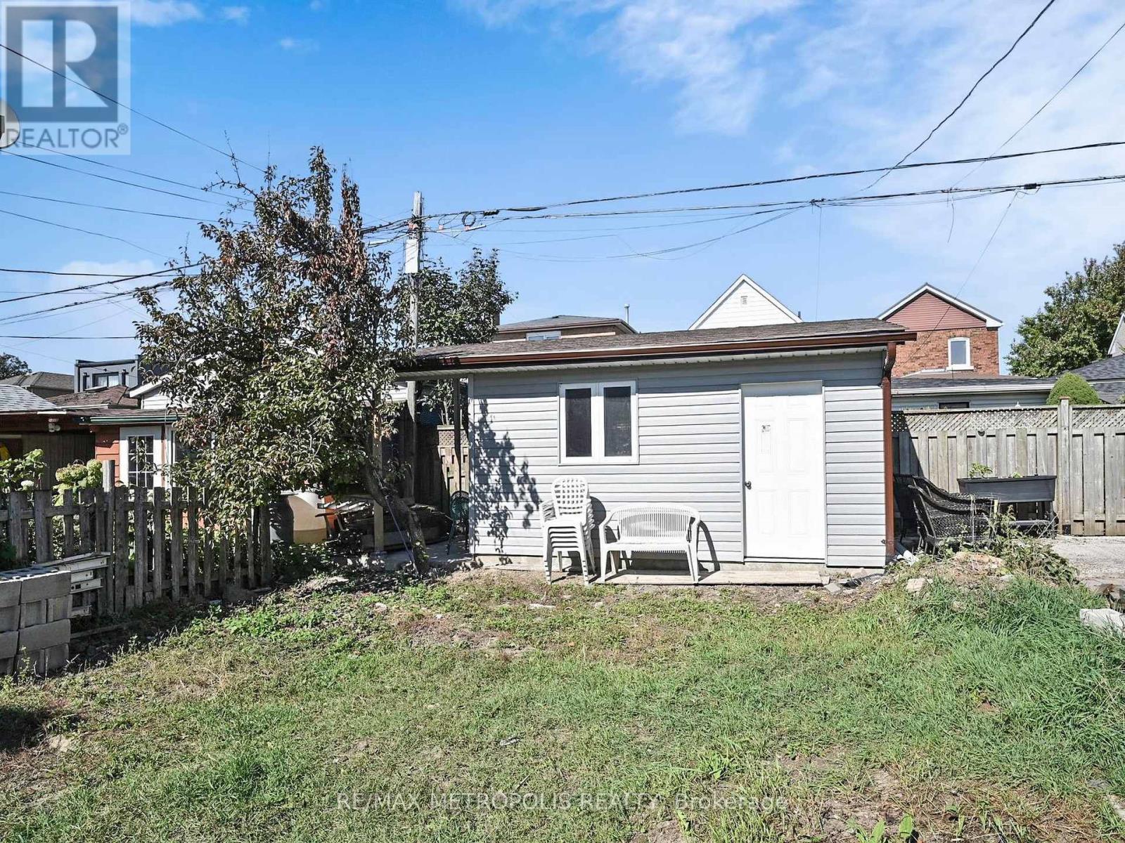 28 Eversfield Road, Toronto, Ontario  M6E 1T7 - Photo 45 - W12464206