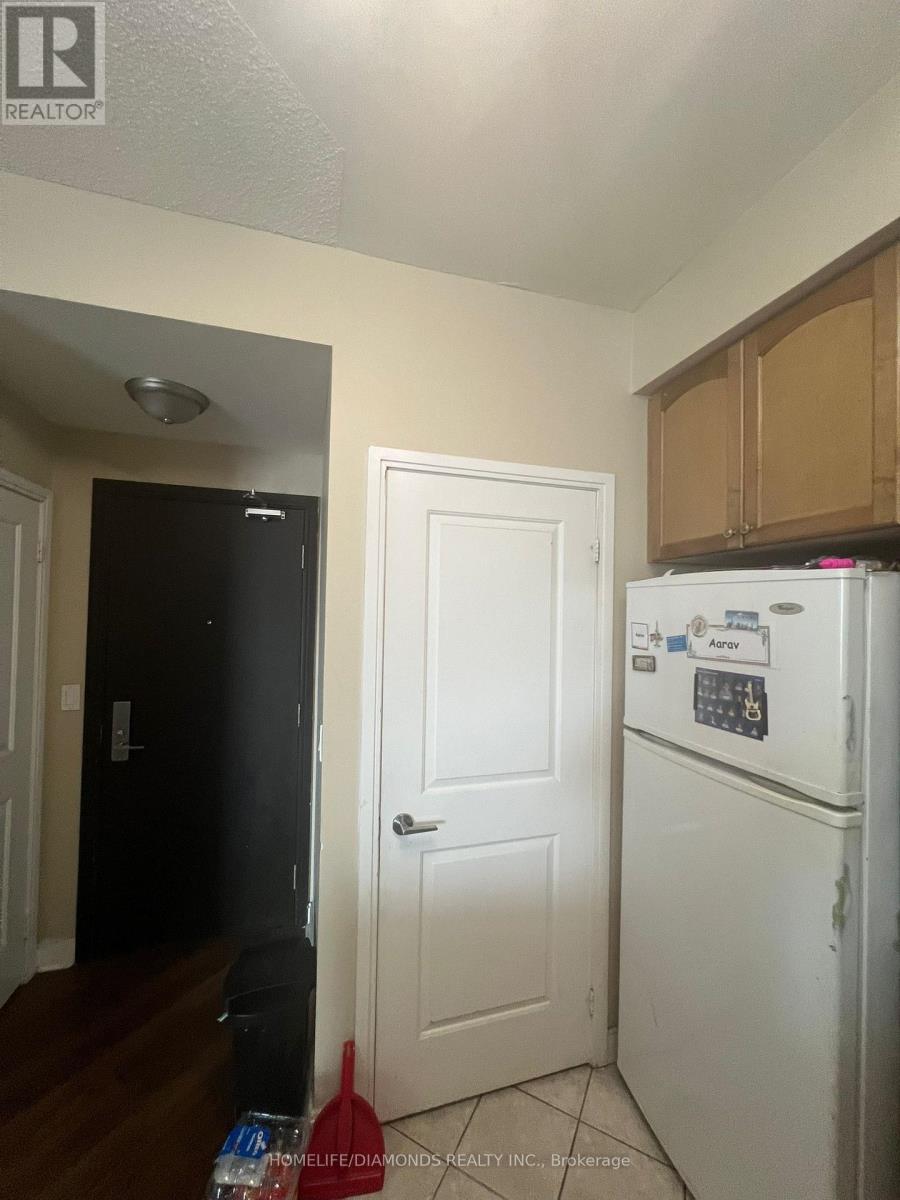 2208 - 70 Absolute Avenue, Mississauga, Ontario  L4Z 0A4 - Photo 5 - W12464211