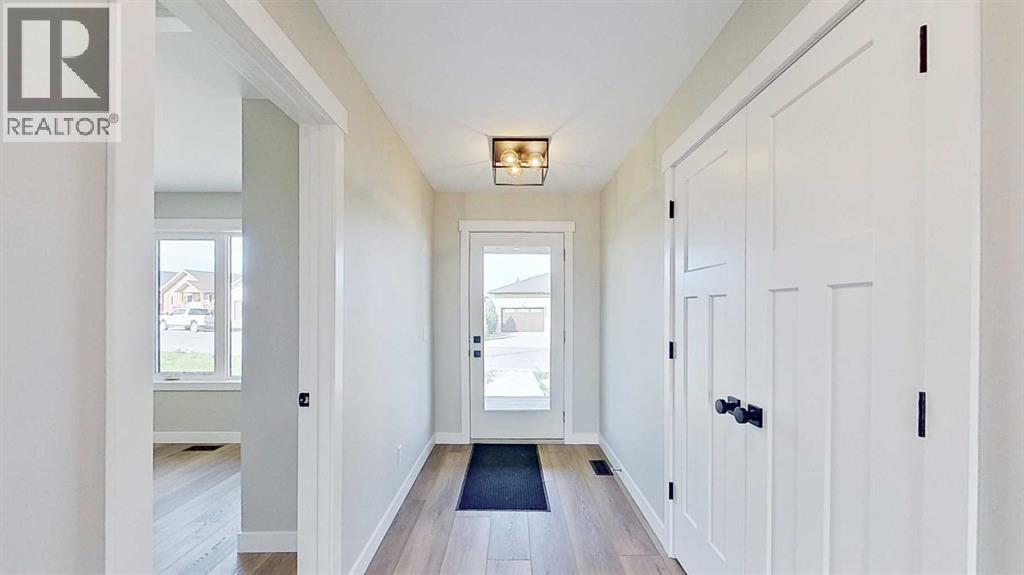 2014 31 Avenue, Nanton, Alberta  T0L 1R0 - Photo 2 - A2260104