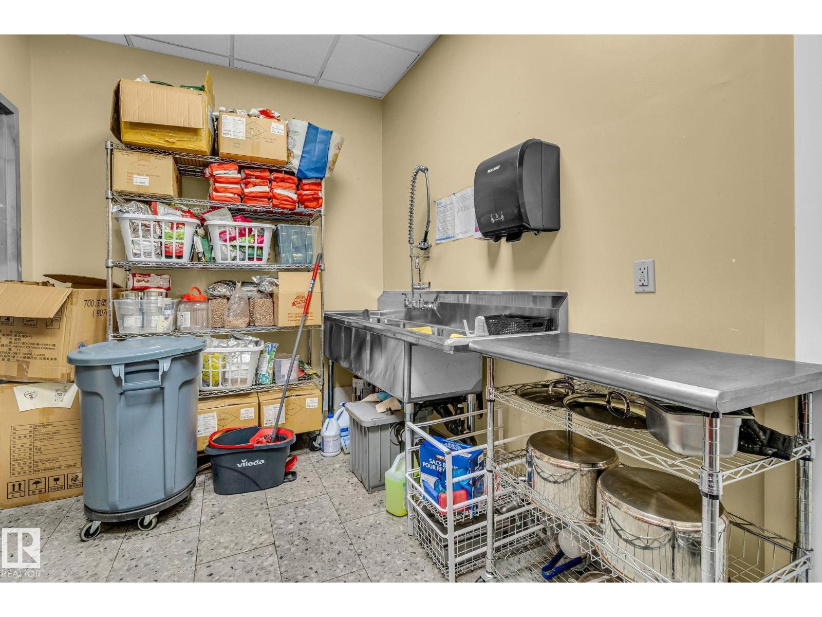 2230 Trumpeter Wy Nw, Edmonton, Alberta  T5S 0N5 - Photo 29 - E4462201