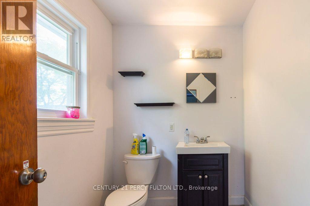 Main - 71 Prince Of Wales Drive, Belleville, Ontario  K8P 2T6 - Photo 14 - X12464187