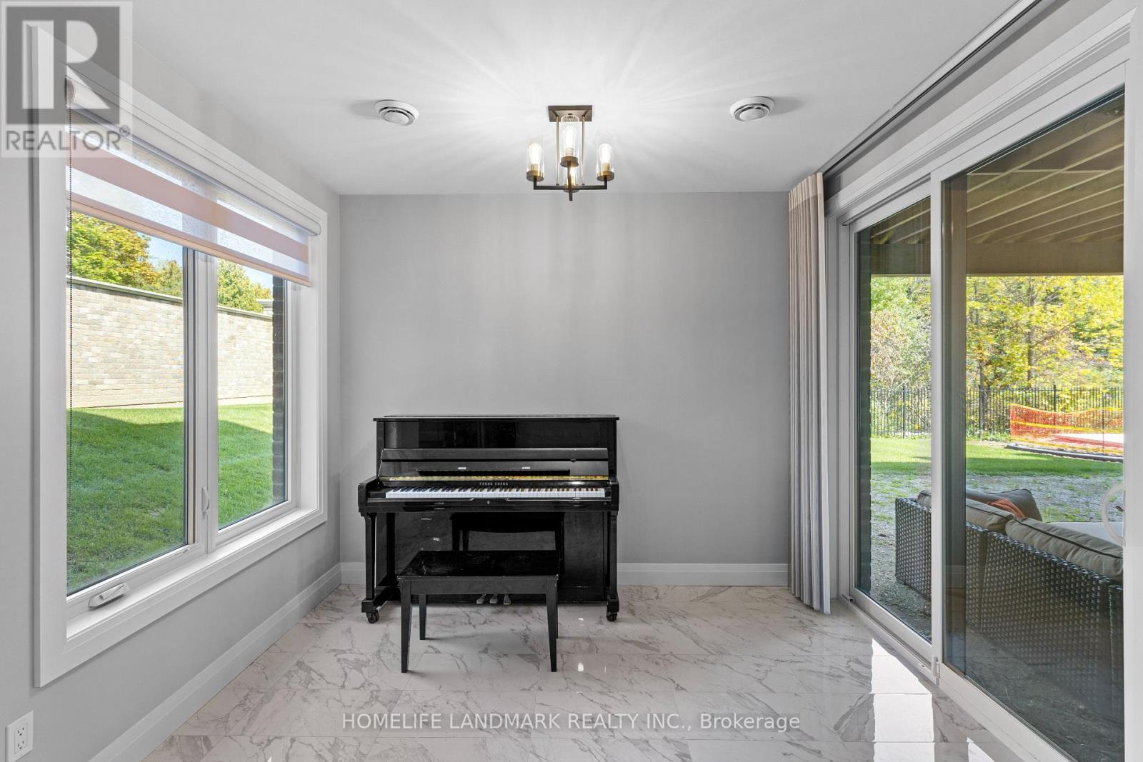 451 Warner Terrace, London North, Ontario  N6G 0E6 - Photo 31 - X12464207
