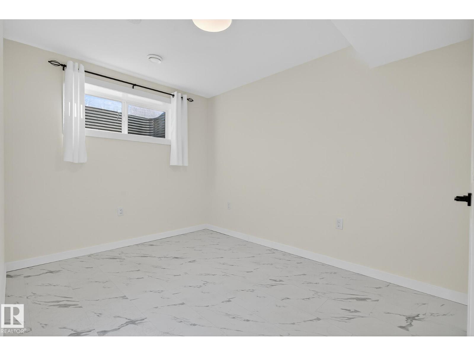 22015 85 Ave Nw, Edmonton, Alberta  T5T 7E4 - Photo 17 - E4462200