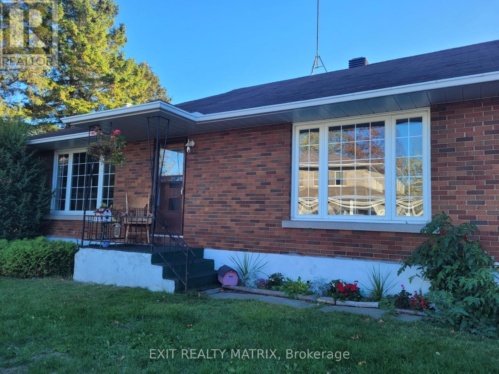 144 Bond Street, Champlain, Ontario  K0B 1R0 - Photo 1 - X12464240