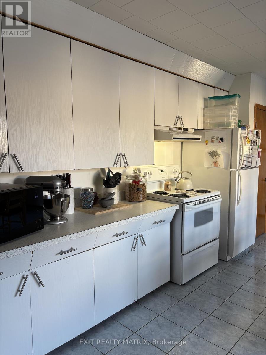 144 Bond Street, Champlain, Ontario  K0B 1R0 - Photo 3 - X12464240