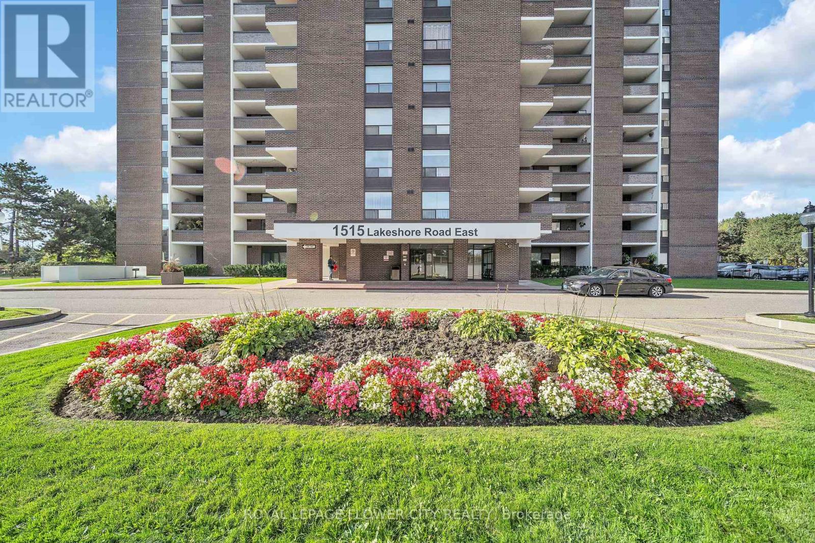 602 - 1515 Lakeshore Road E, Mississauga, Ontario  L5E 3E3 - Photo 9 - W12463702