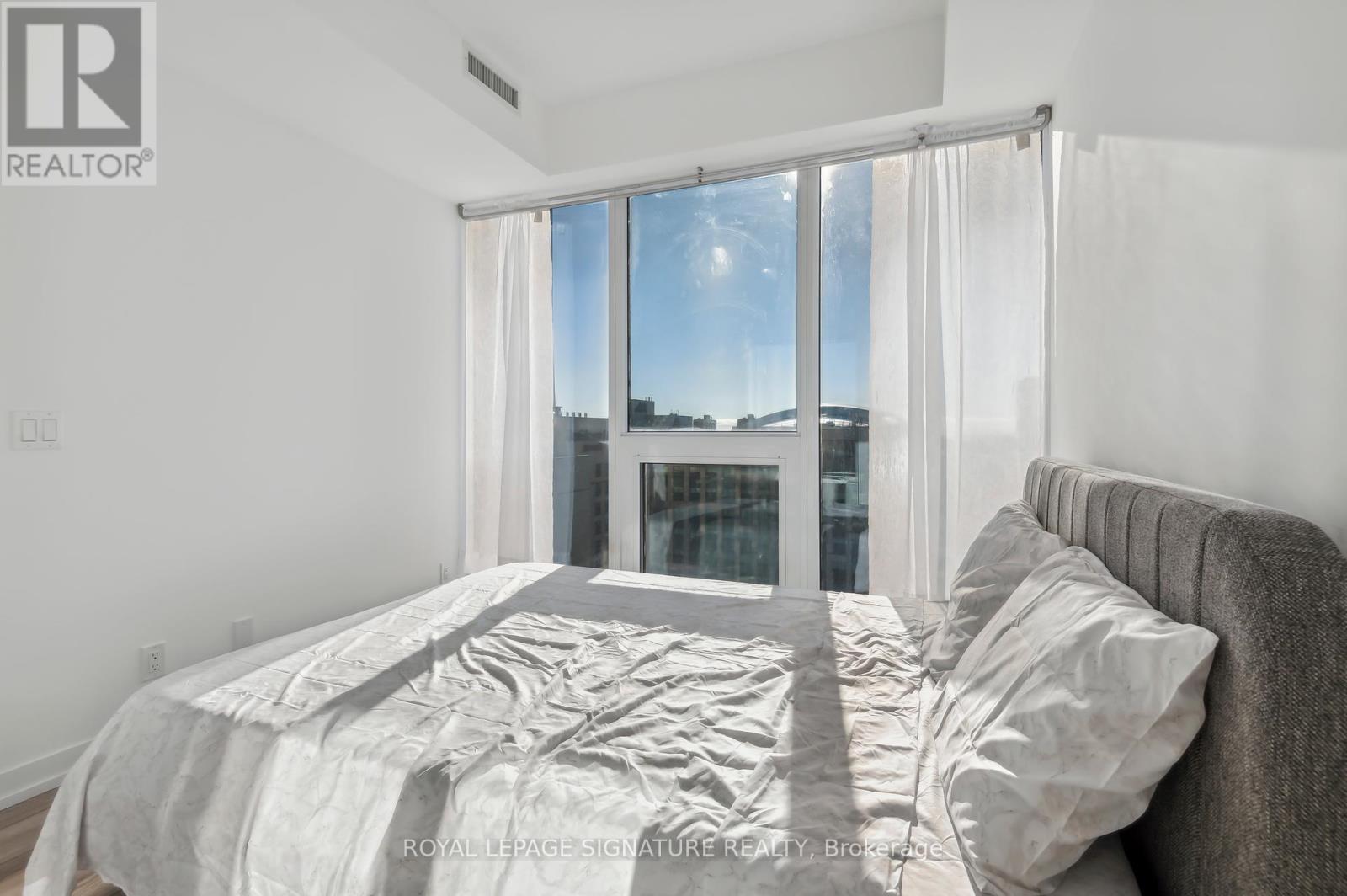 2315 - 55 Mercer Street, Toronto, Ontario  M5V 0W4 - Photo 14 - C12464228