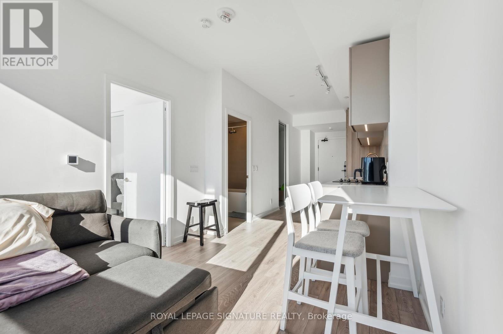 2315 - 55 Mercer Street, Toronto, Ontario  M5V 0W4 - Photo 7 - C12464228