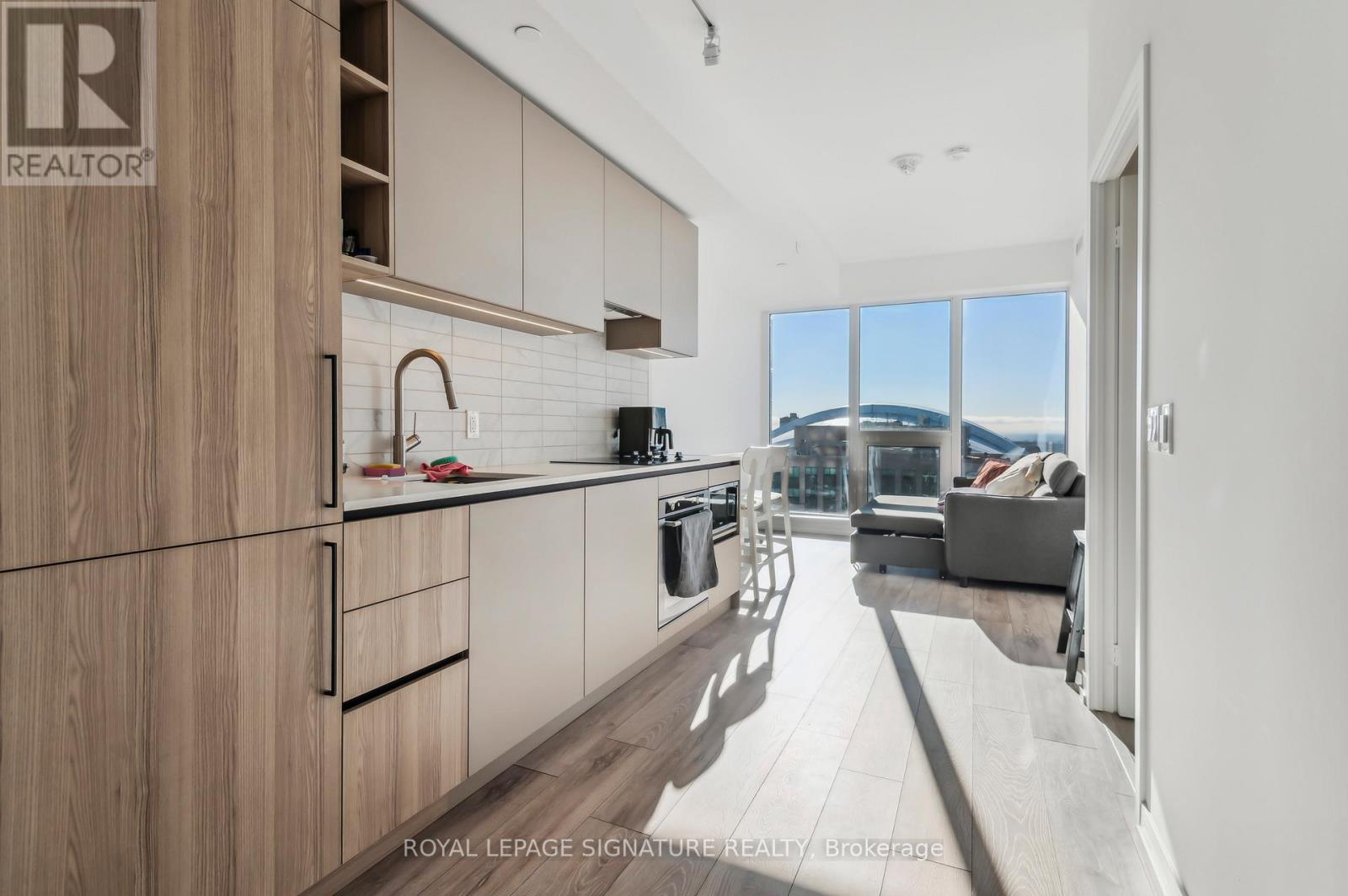 2315 - 55 Mercer Street, Toronto, Ontario  M5V 0W4 - Photo 8 - C12464228