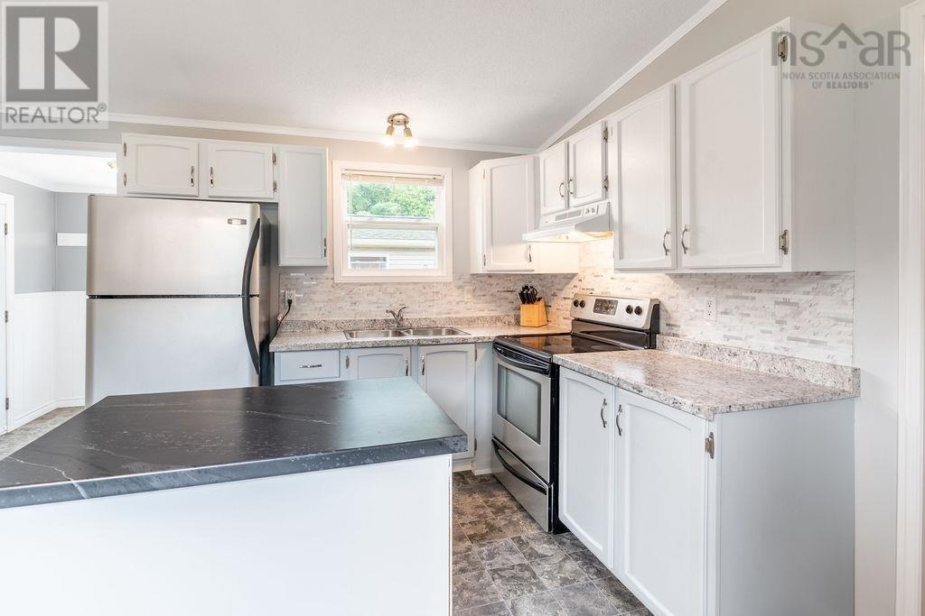 88 Brook Street, Middle Sackville, Nova Scotia  B4E 1B9 - Photo 10 - 202521334