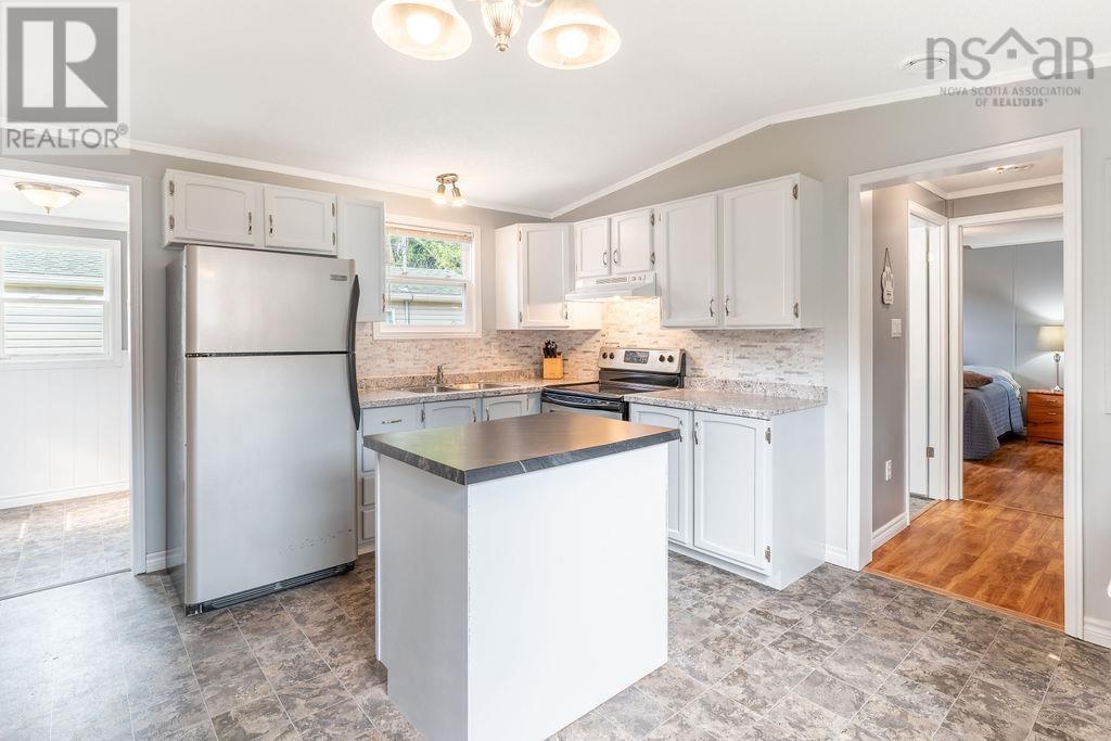 88 Brook Street, Middle Sackville, Nova Scotia  B4E 1B9 - Photo 7 - 202521334