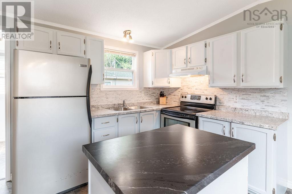 88 Brook Street, Middle Sackville, Nova Scotia  B4E 1B9 - Photo 8 - 202521334