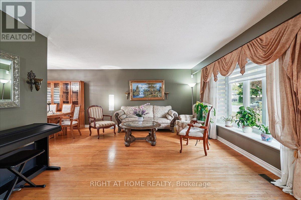 1 Sealstone Terrace, Toronto, Ontario  M1E 4J6 - Photo 8 - E12464247