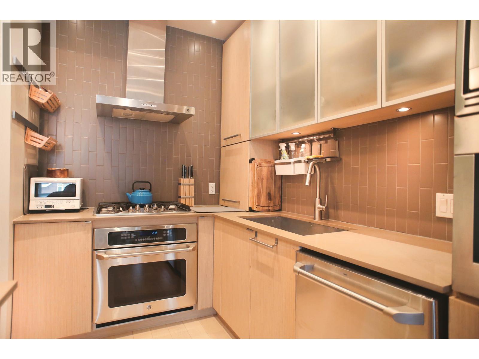 104 260 Salter Street, New Westminster, British Columbia  V3M 0J4 - Photo 7 - R3058725