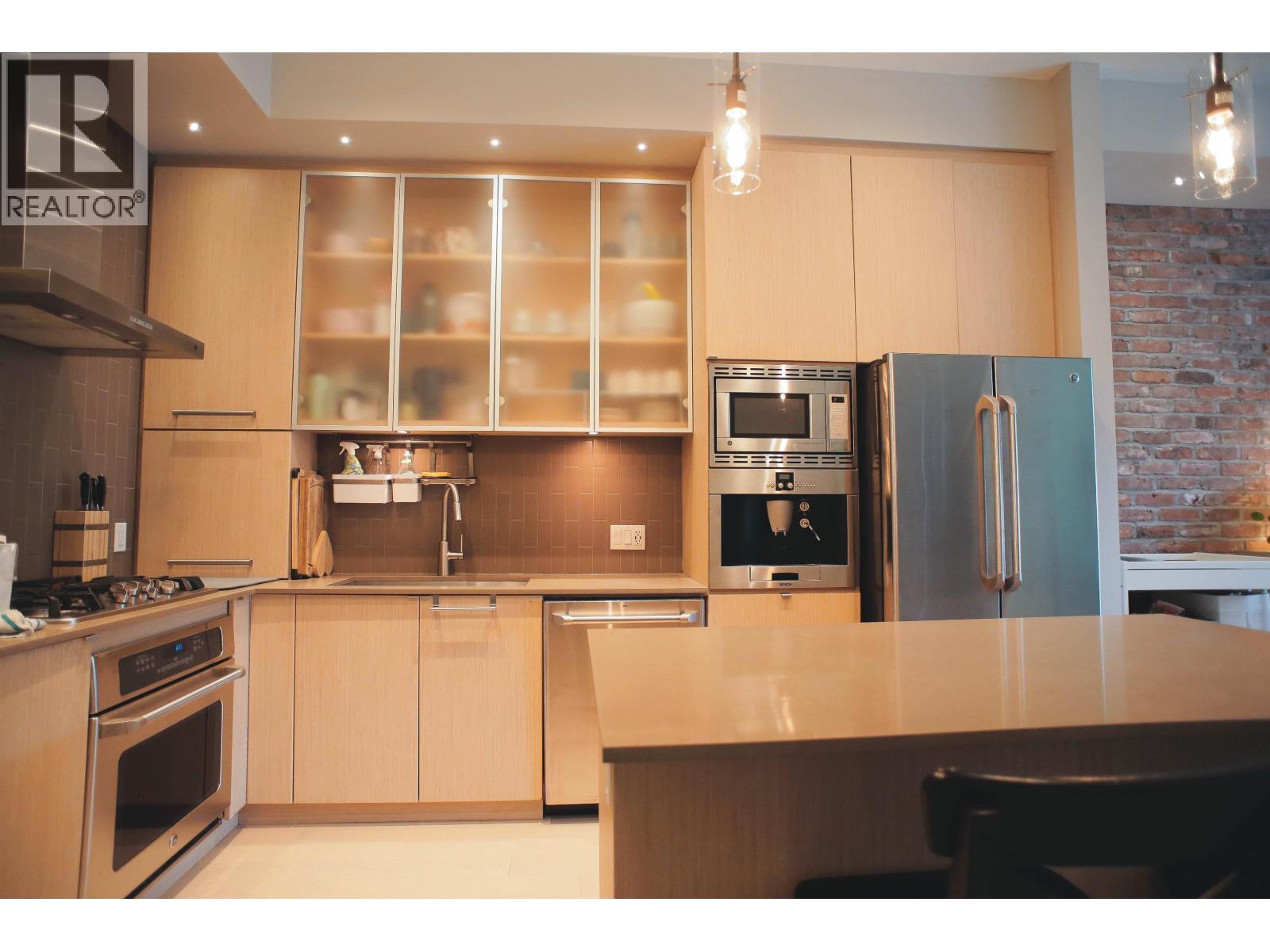 104 260 Salter Street, New Westminster, British Columbia  V3M 0J4 - Photo 4 - R3058725