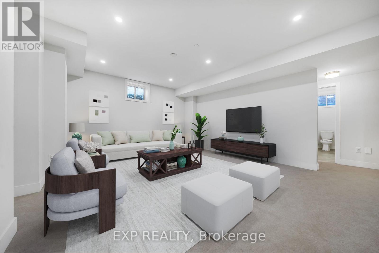 BSMT - 24 SIKURA CIRCLE, Aurora, Ontario
