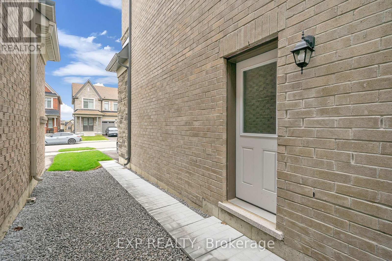 Bsmt - 24 Sikura Circle, Aurora, Ontario  L4G 3Y8 - Photo 4 - N12464273