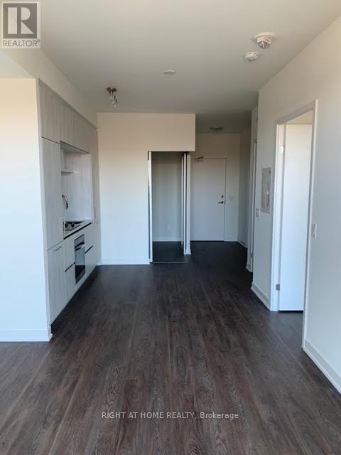 509 - 6 David Eyer Road, Richmond Hill, Ontario  L4S 0N5 - Photo 9 - N12464280