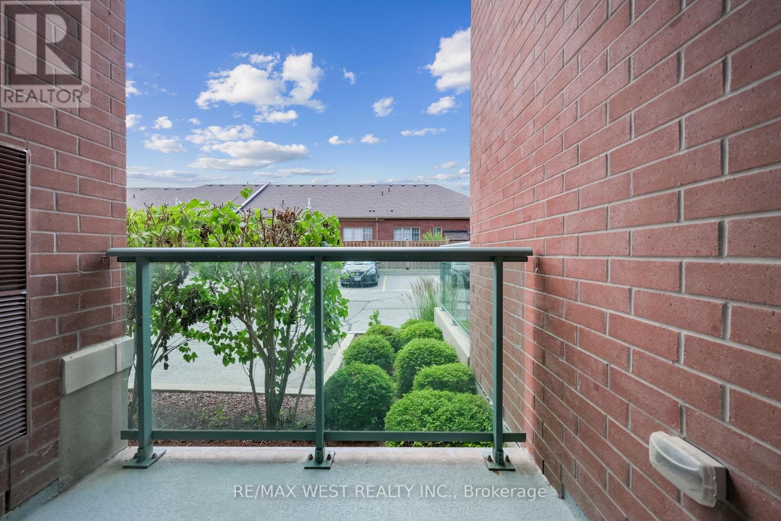 117 - 50 Via Rosedale, Brampton, Ontario  L6R 3Z7 - Photo 11 - W12464258