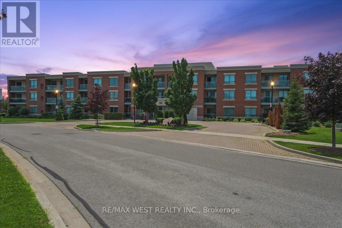 117 - 50 Via Rosedale, Brampton, Ontario  L6R 3Z7 - Photo 4 - W12464258