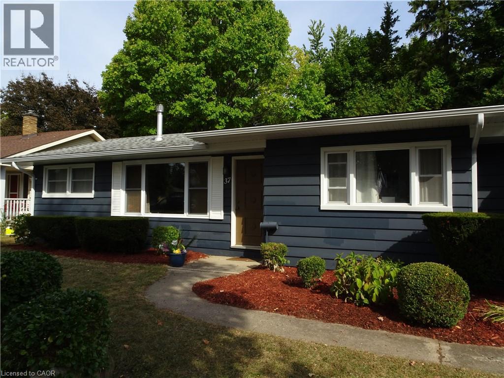 Photo 2 of 22 for 37 Arnella Crescent