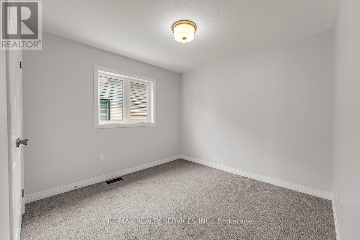76 Hitchman Street, Brant, Ontario  N3L 0M1 - Photo 23 - X12464248