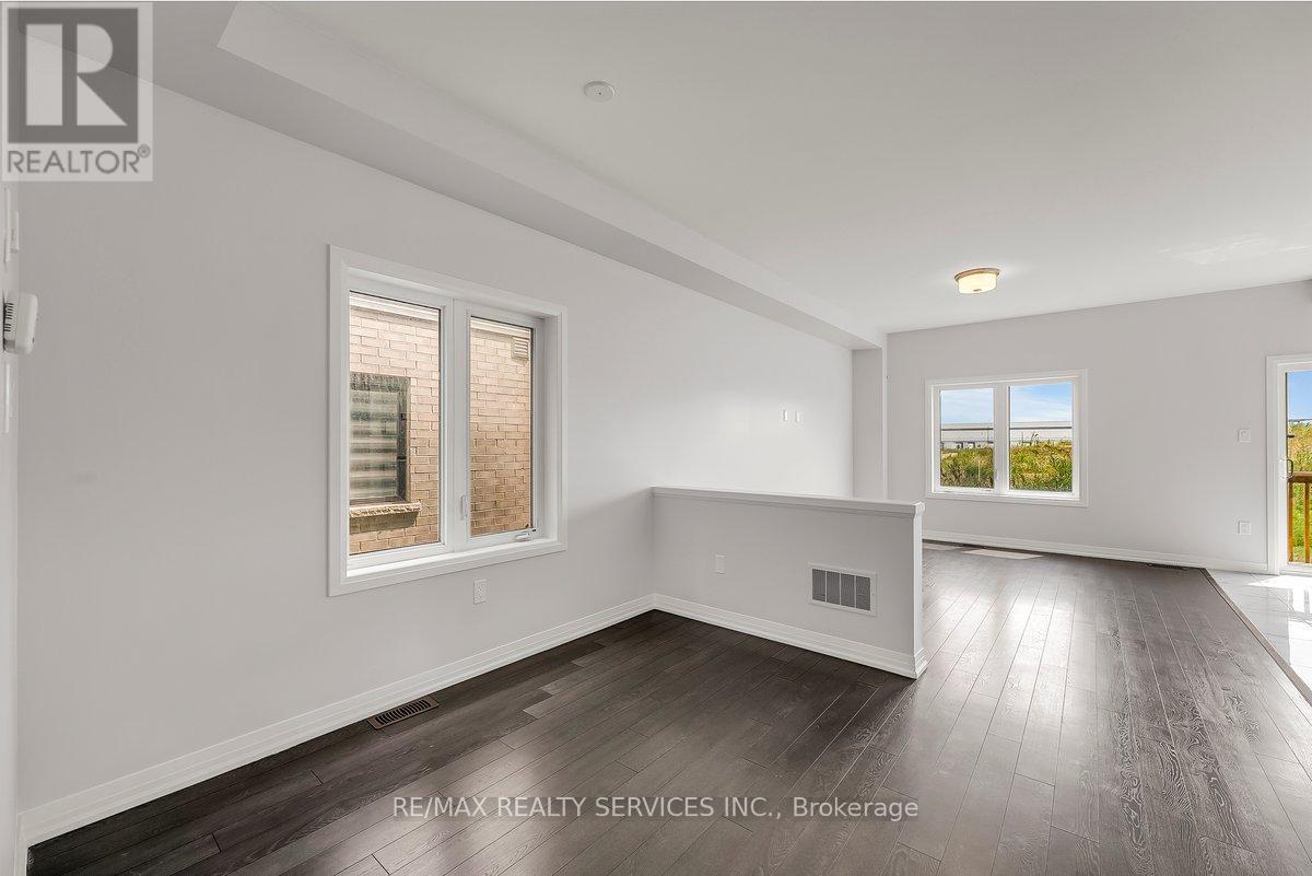 76 Hitchman Street, Brant, Ontario  N3L 0M1 - Photo 8 - X12464248