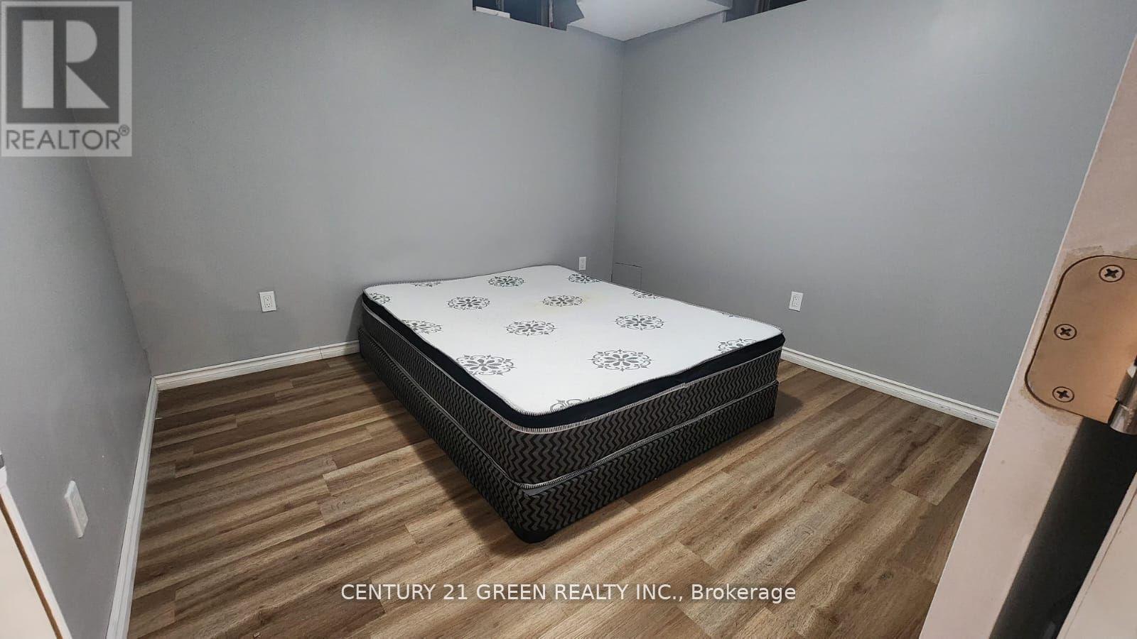 Bsmt - 7977 Hackberry Trail, Niagara Falls, Ontario  L2H 0P1 - Photo 4 - X12464249