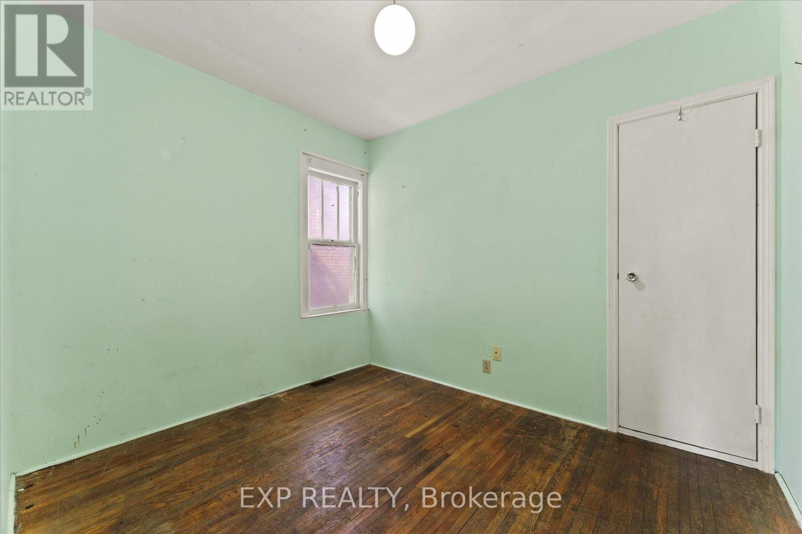 1427 Bruce Avenue, Windsor, Ontario  N8X 1X6 - Photo 12 - X12464250