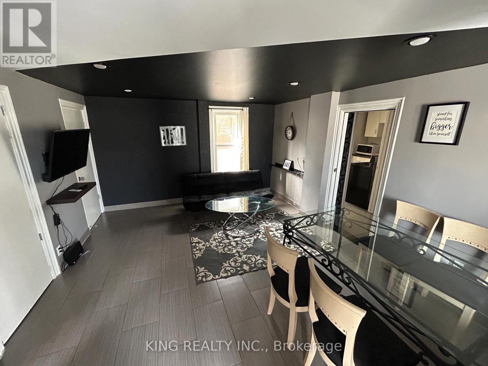 4729 Queen Street, Niagara Falls, Ontario  L2E 2M1 - Photo 12 - X12464276