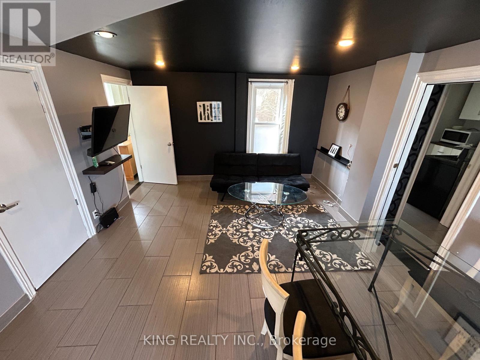 4729 Queen Street, Niagara Falls, Ontario  L2E 2M1 - Photo 16 - X12464276