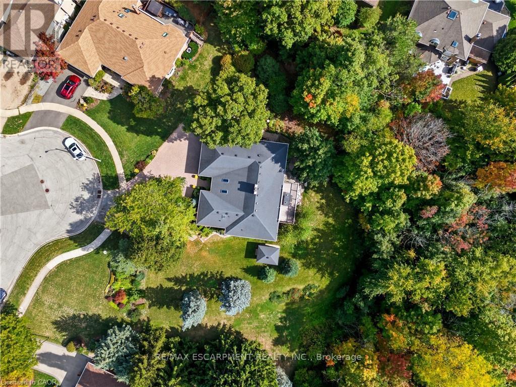9 Mays Crescent, Hamilton, Ontario  L8B 0G4 - Photo 49 - X12464278