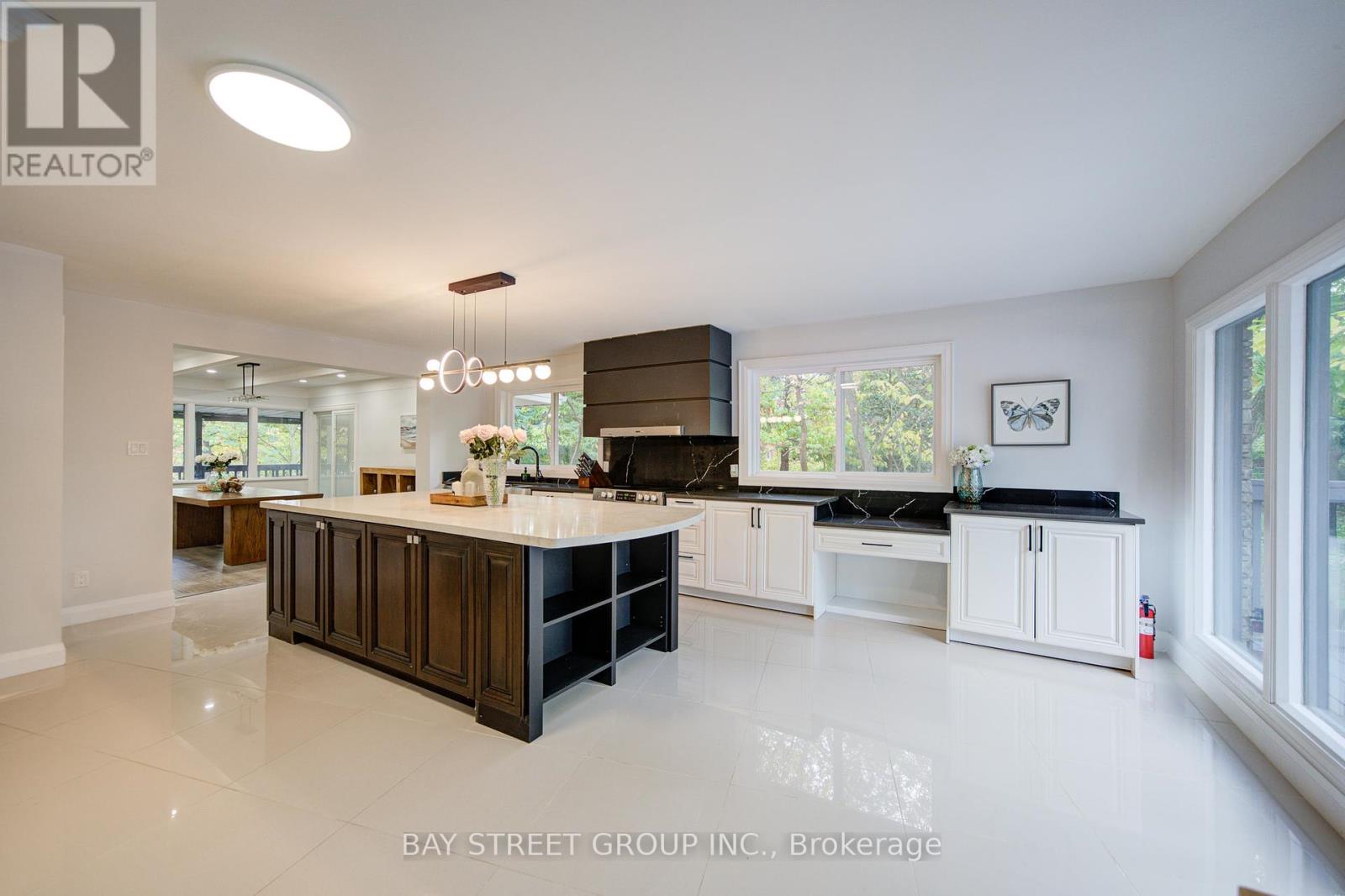 14874 Niagara River Parkway, Niagara-On-The-Lake, Ontario  L0S 1J0 - Photo 10 - X12464288
