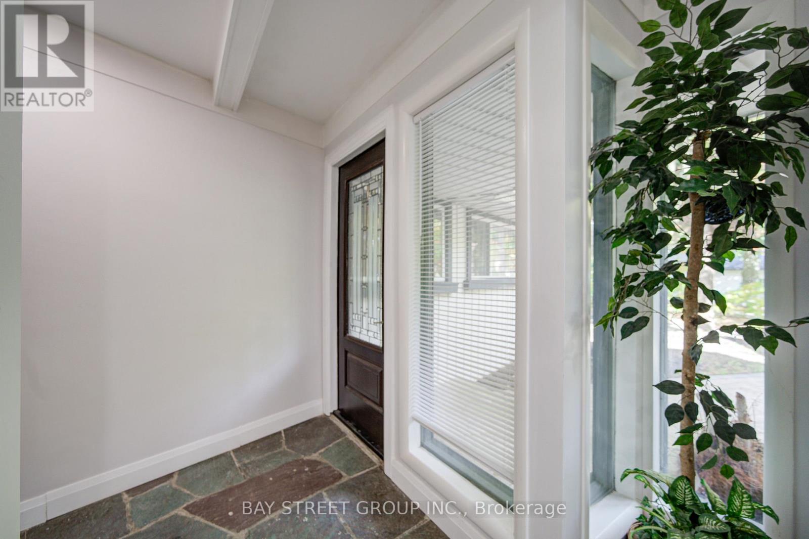 14874 Niagara River Parkway, Niagara-On-The-Lake, Ontario  L0S 1J0 - Photo 25 - X12464288