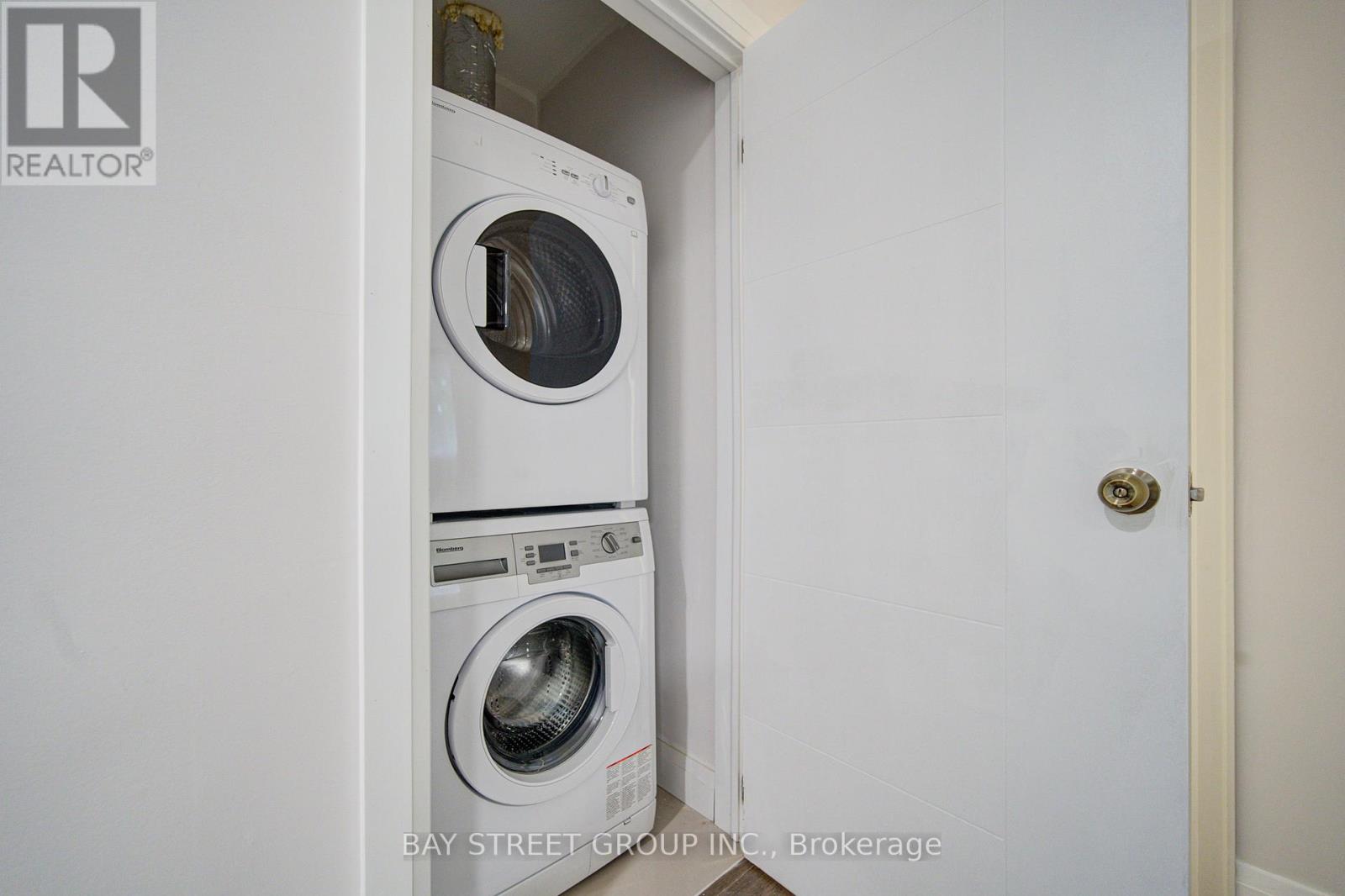 14874 Niagara River Parkway, Niagara-On-The-Lake, Ontario  L0S 1J0 - Photo 34 - X12464288