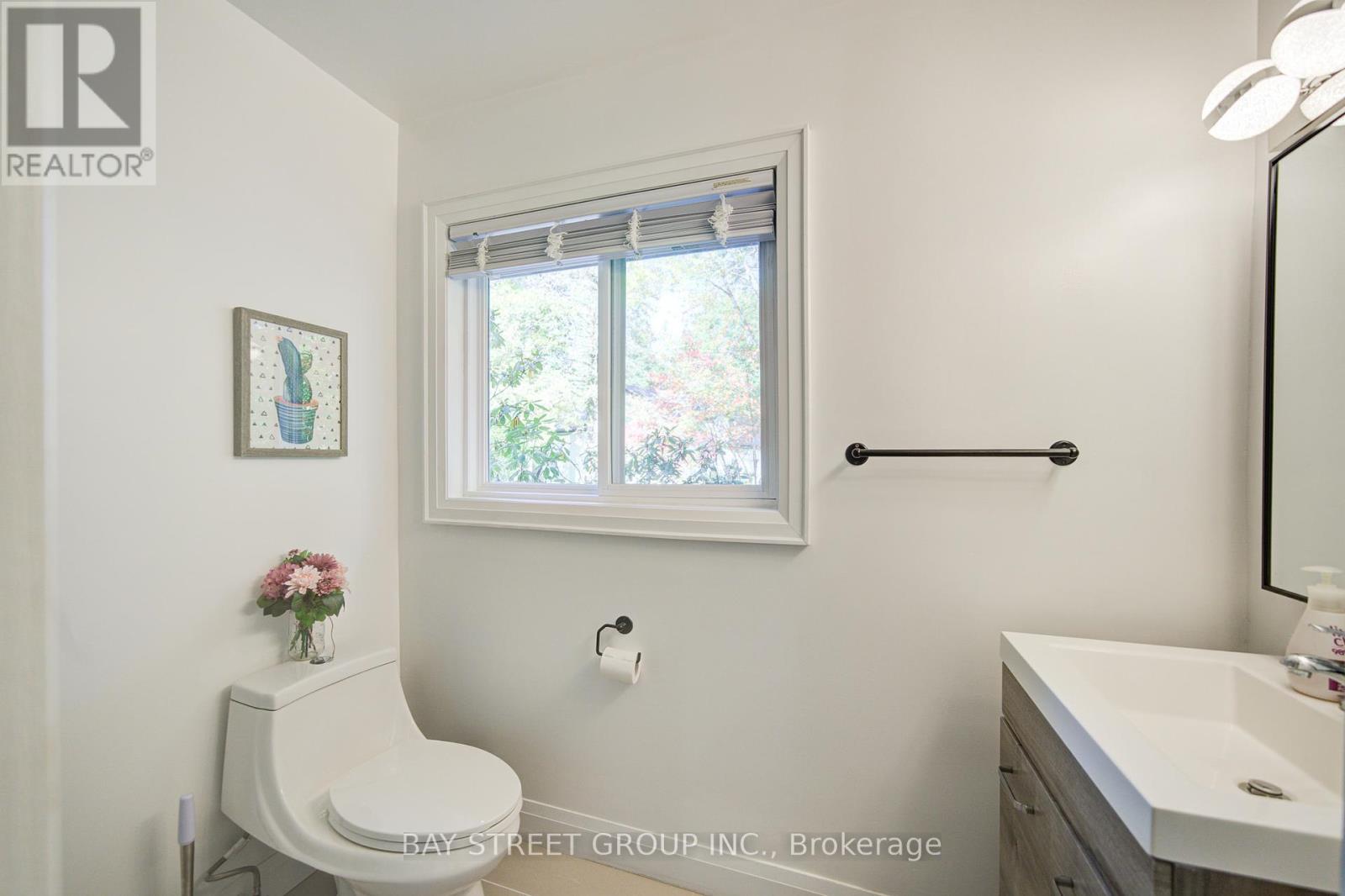 14874 Niagara River Parkway, Niagara-On-The-Lake, Ontario  L0S 1J0 - Photo 35 - X12464288