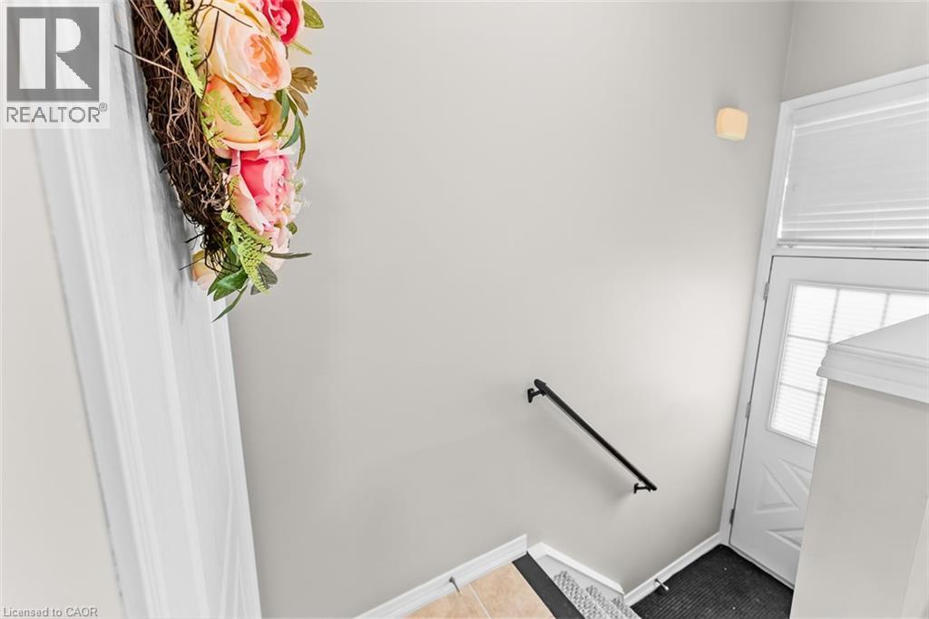 170 Dewitt Road Unit# 9, Stoney Creek, Ontario  L8E 0B4 - Photo 4 - 40779236
