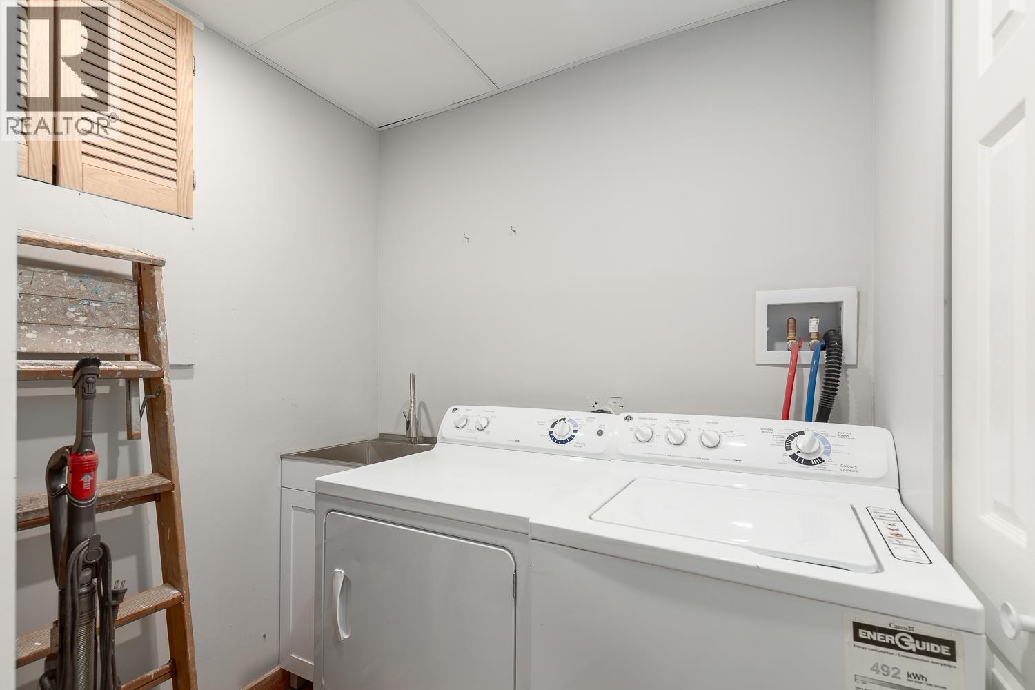 63 3939 Indian River Drive, North Vancouver, British Columbia  V7G 2P6 - Photo 35 - R3058873