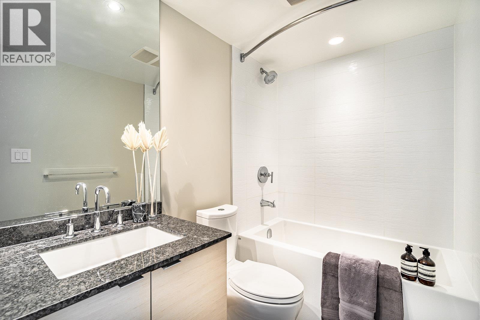 2706 488 Sw Marine Drive, Vancouver, British Columbia  V5X 0C6 - Photo 8 - R3058881