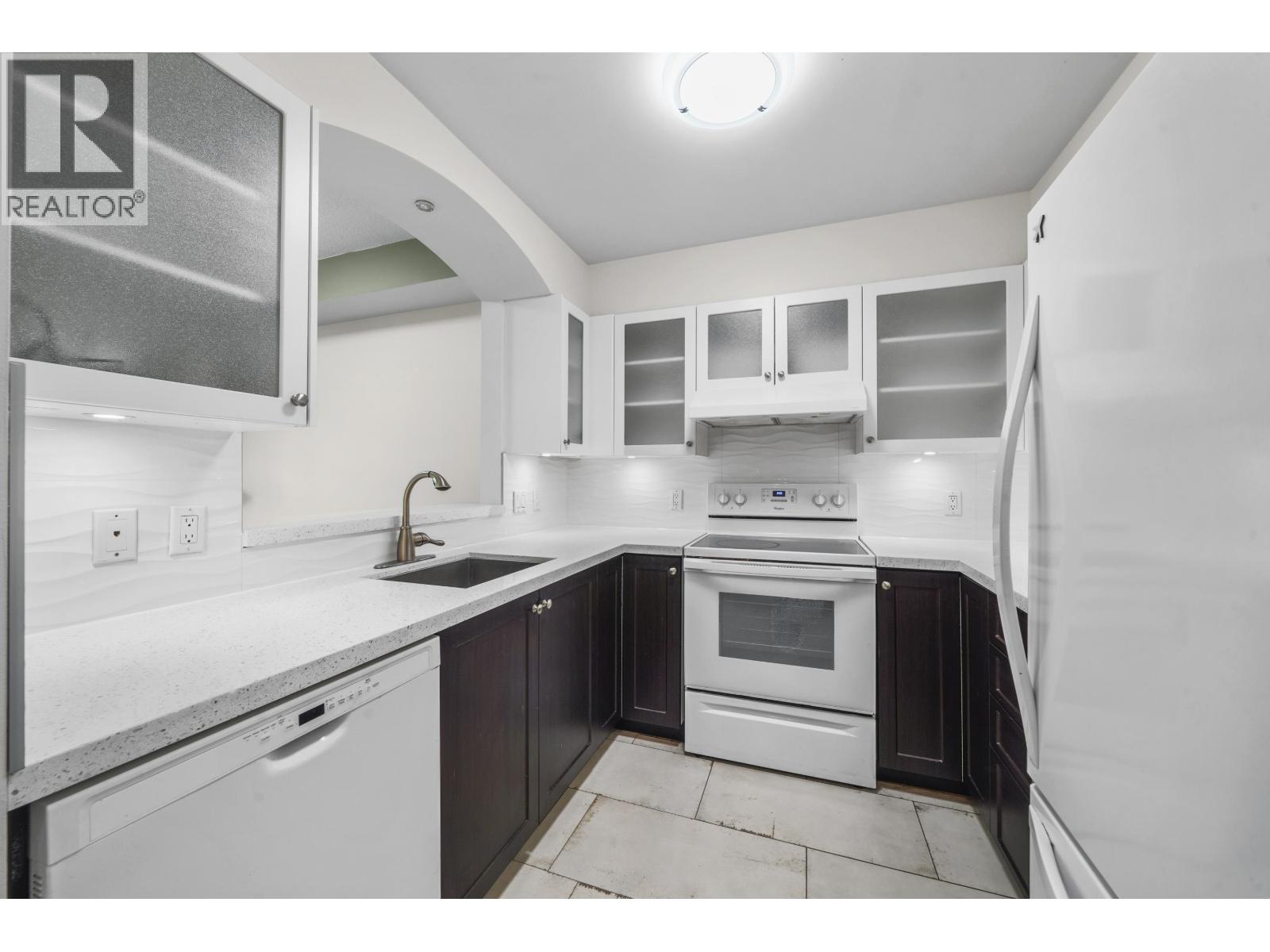 508 3600 Windcrest Drive, North Vancouver, British Columbia  V7G 2S5 - Photo 8 - R3058883