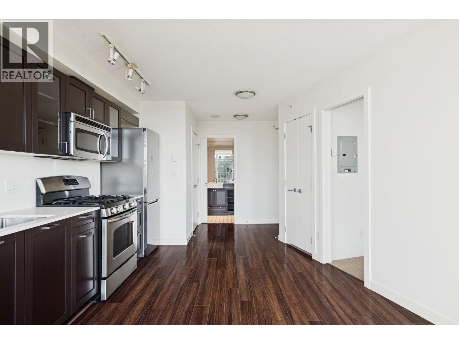1010 4815 Eldorado Mews, Vancouver, British Columbia  V5R 0B2 - Photo 4 - R3058894