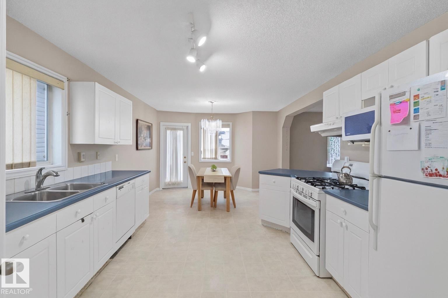 4804 147 Av Nw, Edmonton, Alberta  T5Y 2X2 - Photo 10 - E4452726