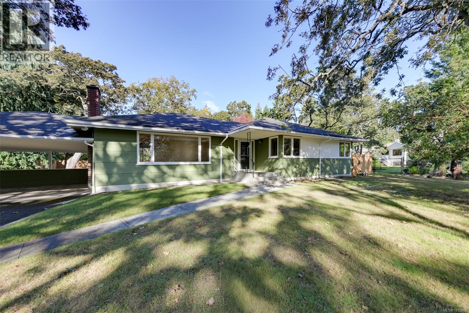 3160 Midland Rd, Oak Bay, British Columbia