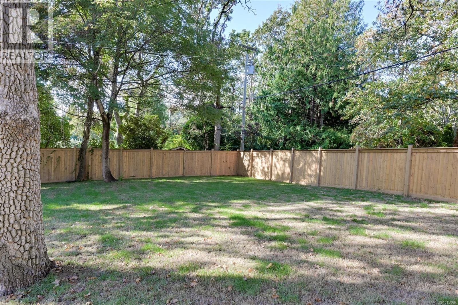 3160 Midland Rd, Oak Bay, British Columbia  V8R 6E9 - Photo 43 - 1015866