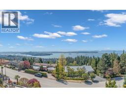 1439 CHIPPENDALE ROAD, West Vancouver, British Columbia
