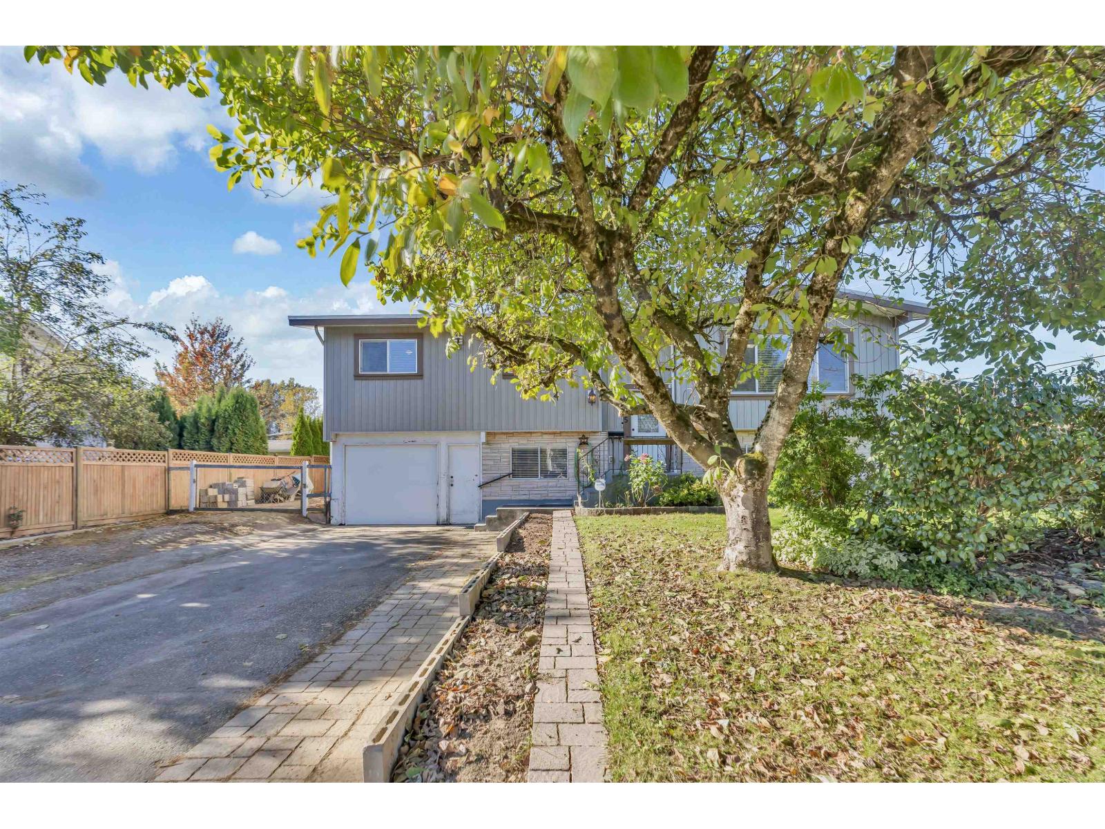 8775 Vicars Street, Chilliwack Proper West, Chilliwack, British Columbia  V2P 6V9 - Photo 1 - R3058377