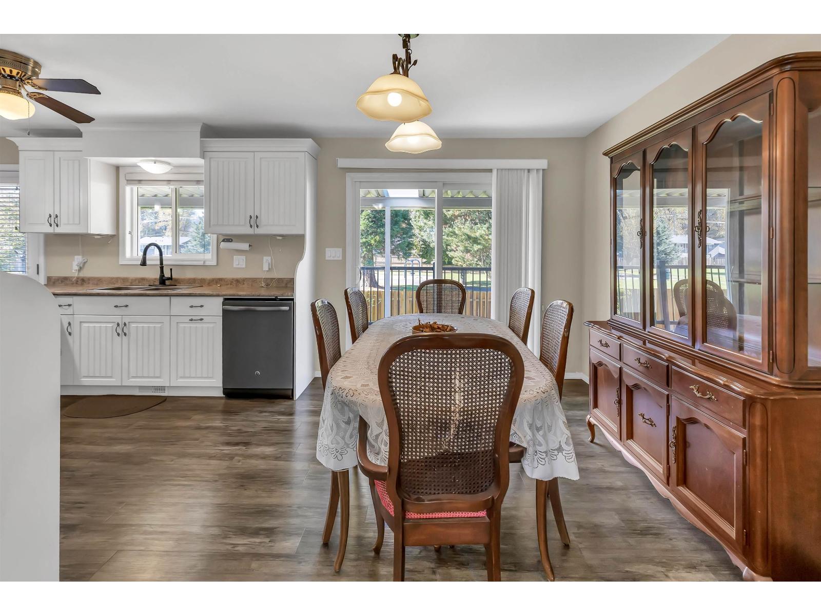 8775 Vicars Street, Chilliwack Proper West, Chilliwack, British Columbia  V2P 6V9 - Photo 6 - R3058377